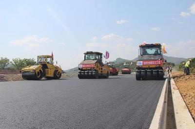 亞運(yùn)會重要配套工程--杭州繞城西復(fù)線杭紹段啟動大面積瀝青施工