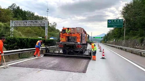 廣陜高速公路 進(jìn)川向 路面維修工程有序推進(jìn)
