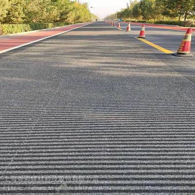 彩色音樂(lè)公路 創(chuàng)新路面工程的藝術(shù)與挑戰(zhàn)